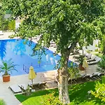 Hotel apartamentowy Cascadas Family Słoneczny Brzeg