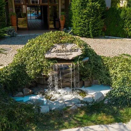 Hotel apartamentowy Cascadas Family Słoneczny Brzeg