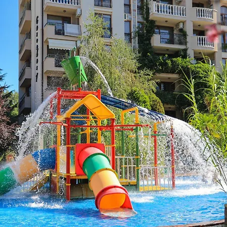 شقة فندقية Cascadas Family 4*