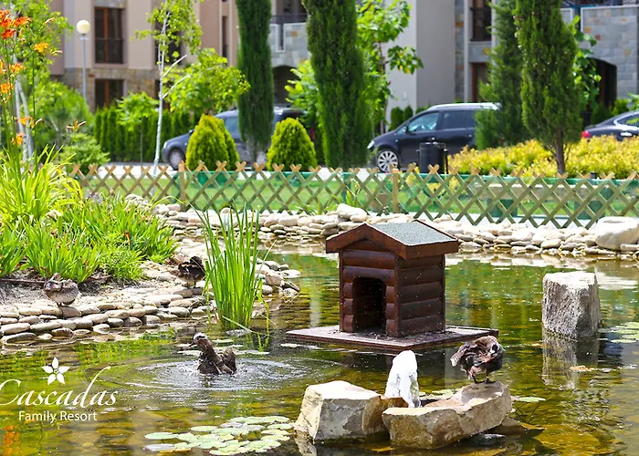 Cascadas Family Aparthotel