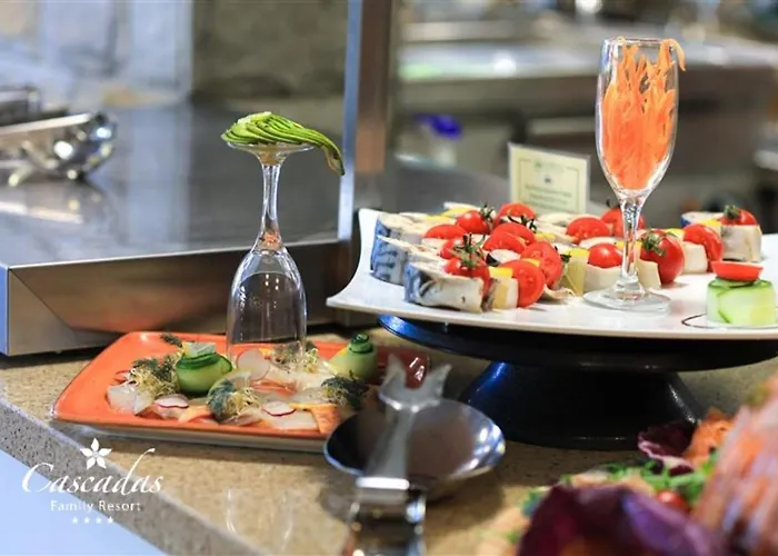 Cascadas Family Apartahotel