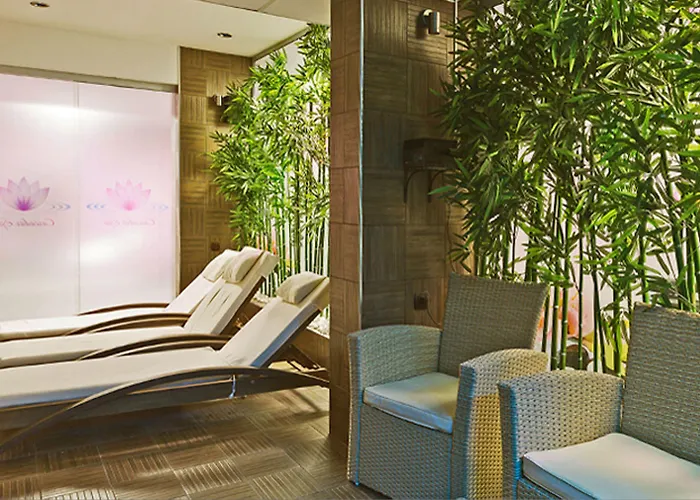 Cascadas Family Lejlighedshotel 4*