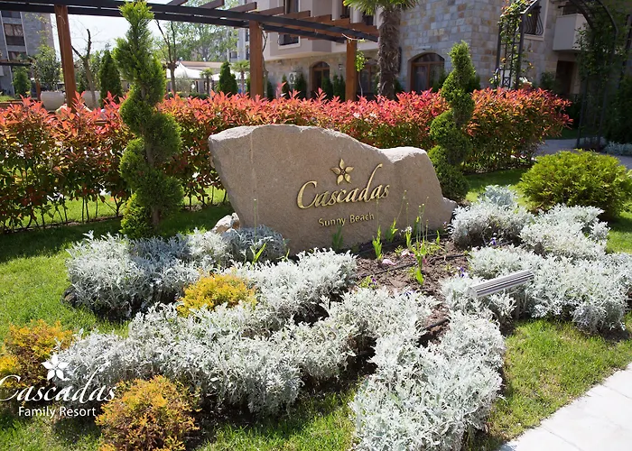 Cascadas Family Apartahotel