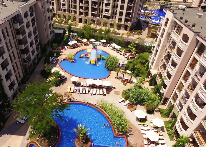 Apartahotel Cascadas Family