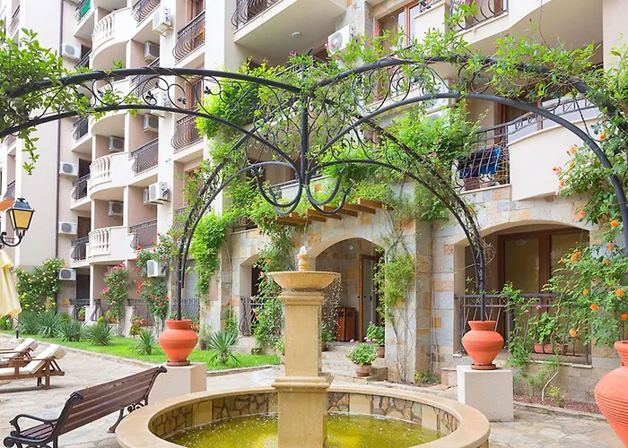 Cascadas Family Apartahotel